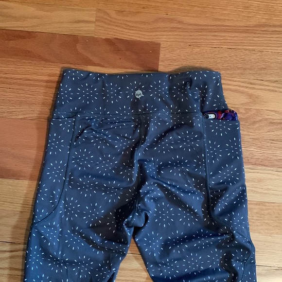 Senita Athletics capris - Picture 7 of 10